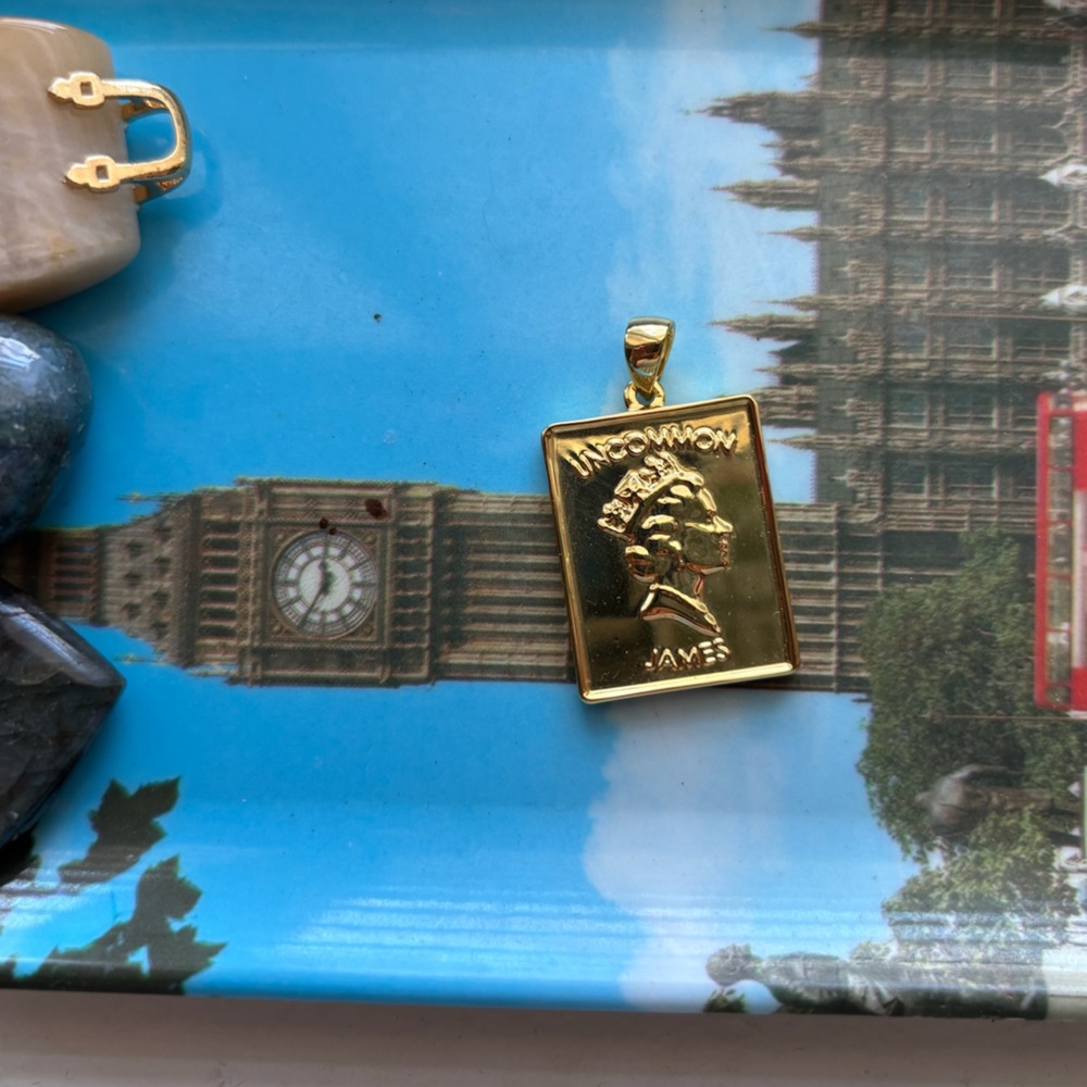 Uncommon James Gold Queen Square Pendant